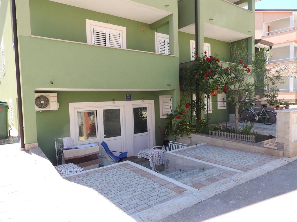 Zajim Apartment Umago Exterior foto